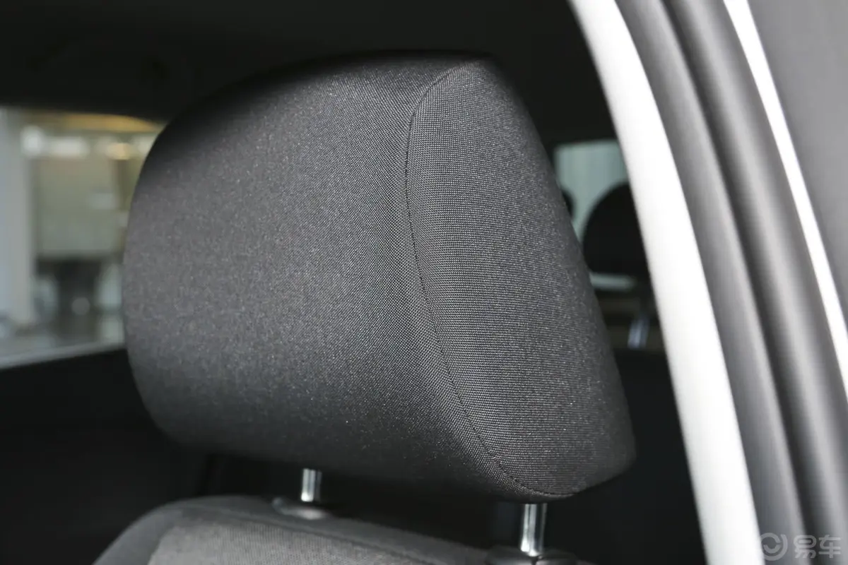 Polo1.6L 手动 舒适版驾驶员头枕