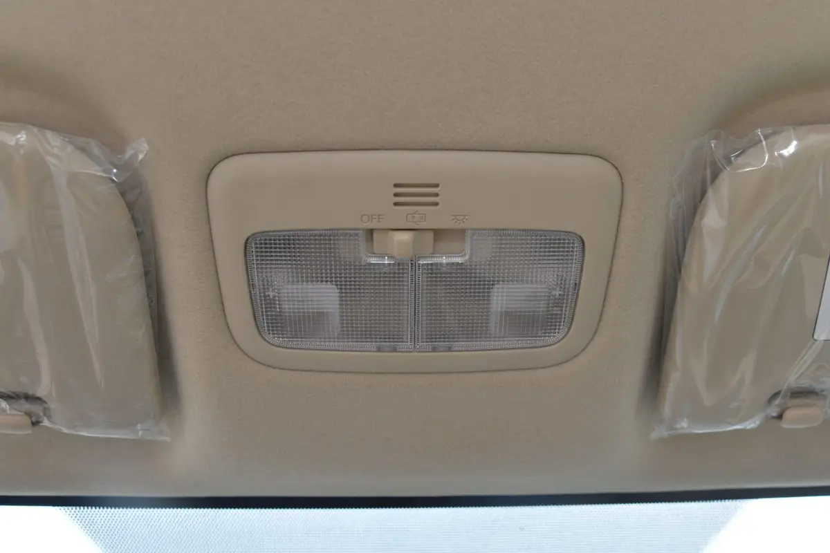 威驰1.5L 手动 智享版前排车顶中央控制区