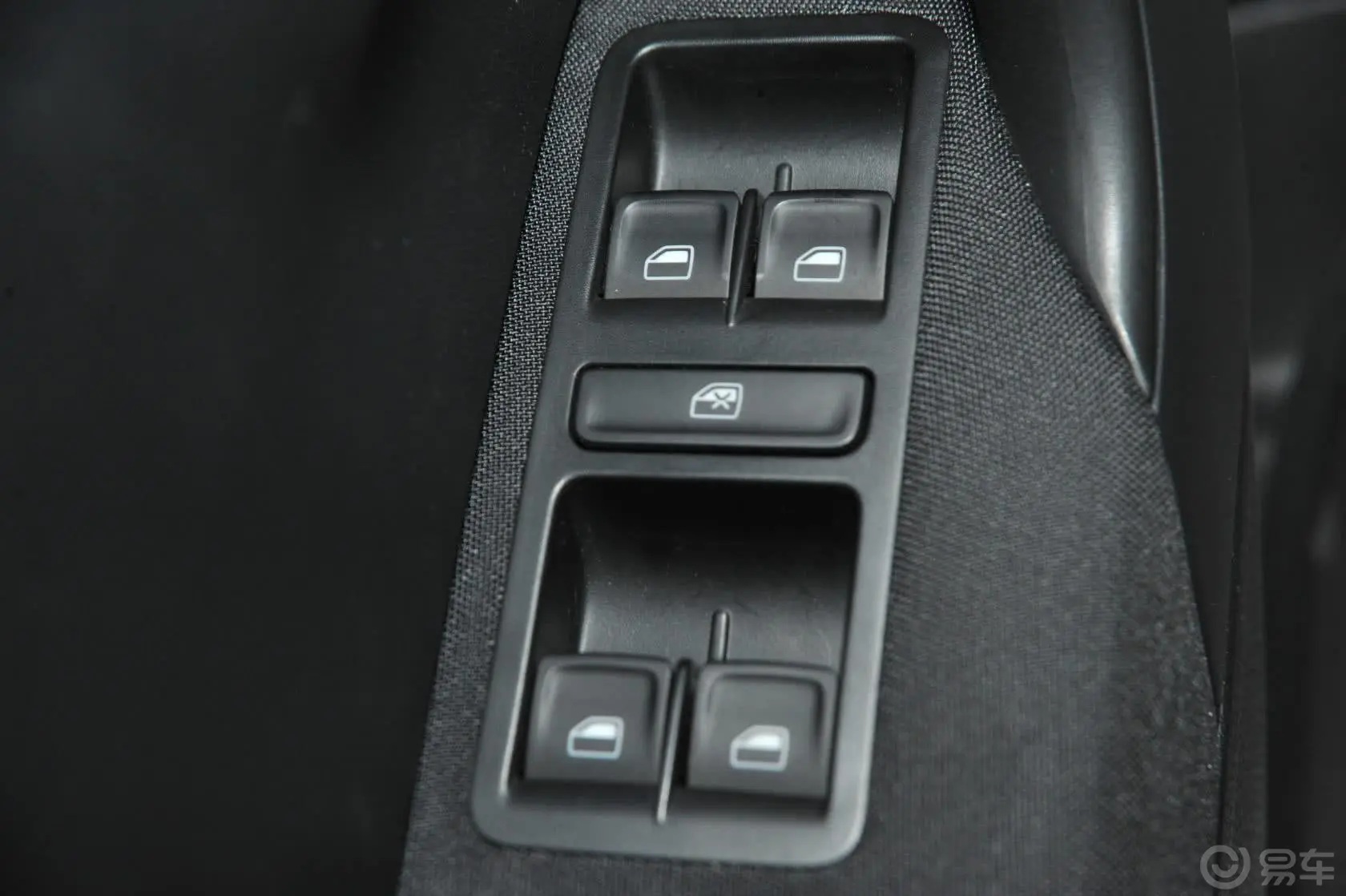 Polo1.4L 自动 舒适版车窗升降键
