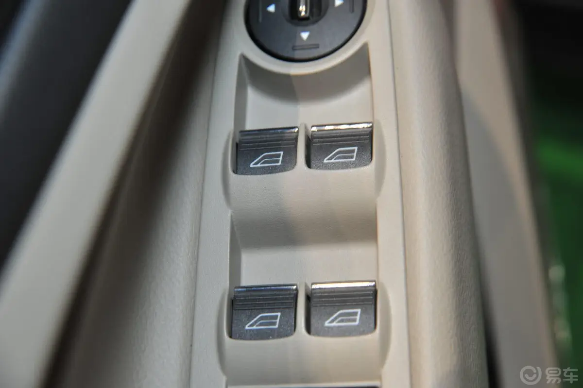 翼虎2.0 GTDi 自动 四驱 尊贵型车窗升降键