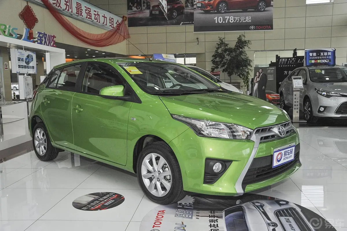 YARiS L 致炫1.5L自动 炫动天窗特别版侧前45度车头向右水平