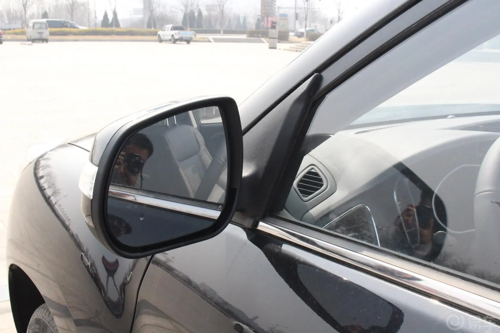 豪情SUV2.4L AT 两驱 豪华型后视镜镜面（后）