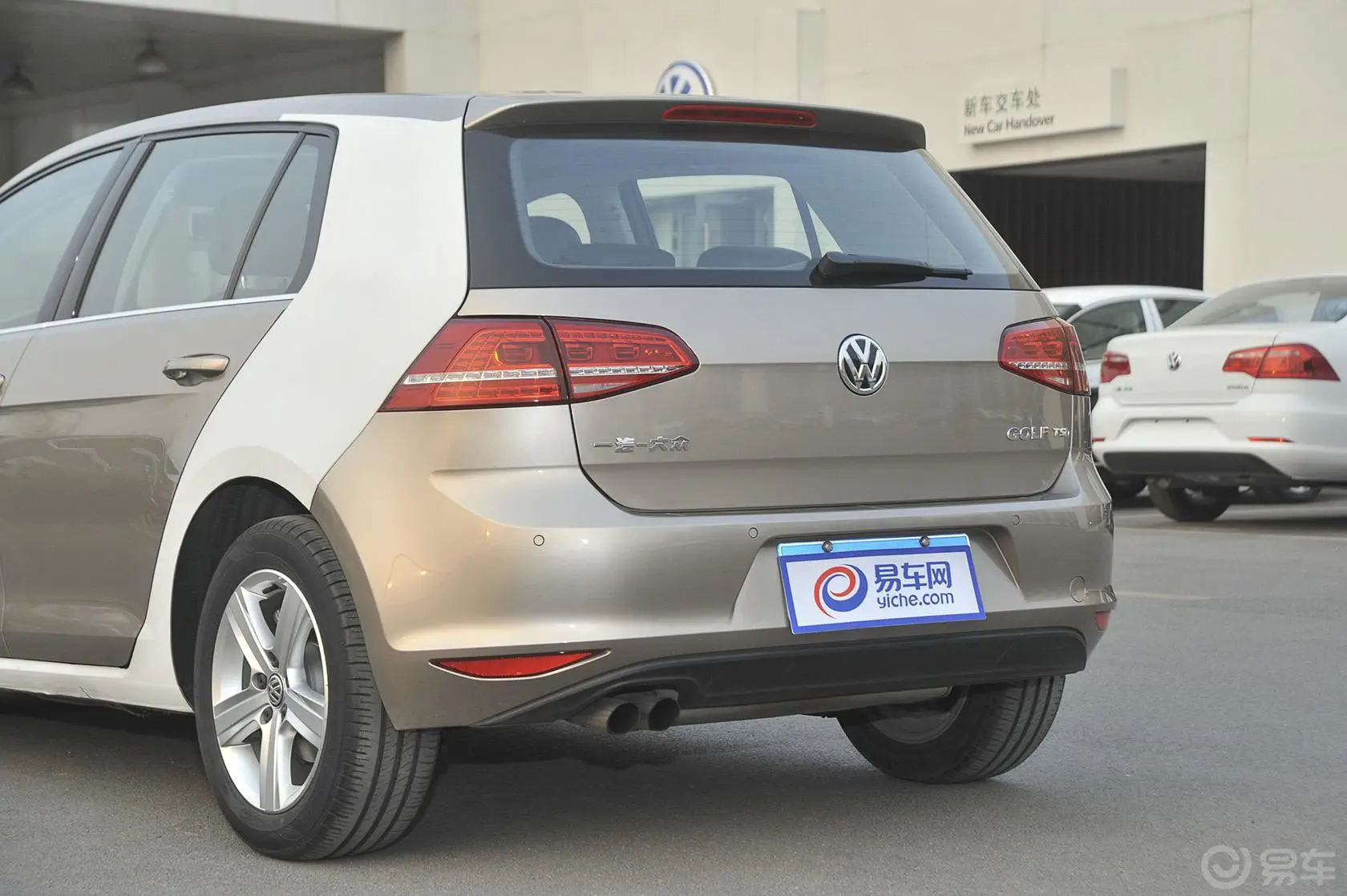 高尔夫1.4TSI 自动豪华型车尾局部