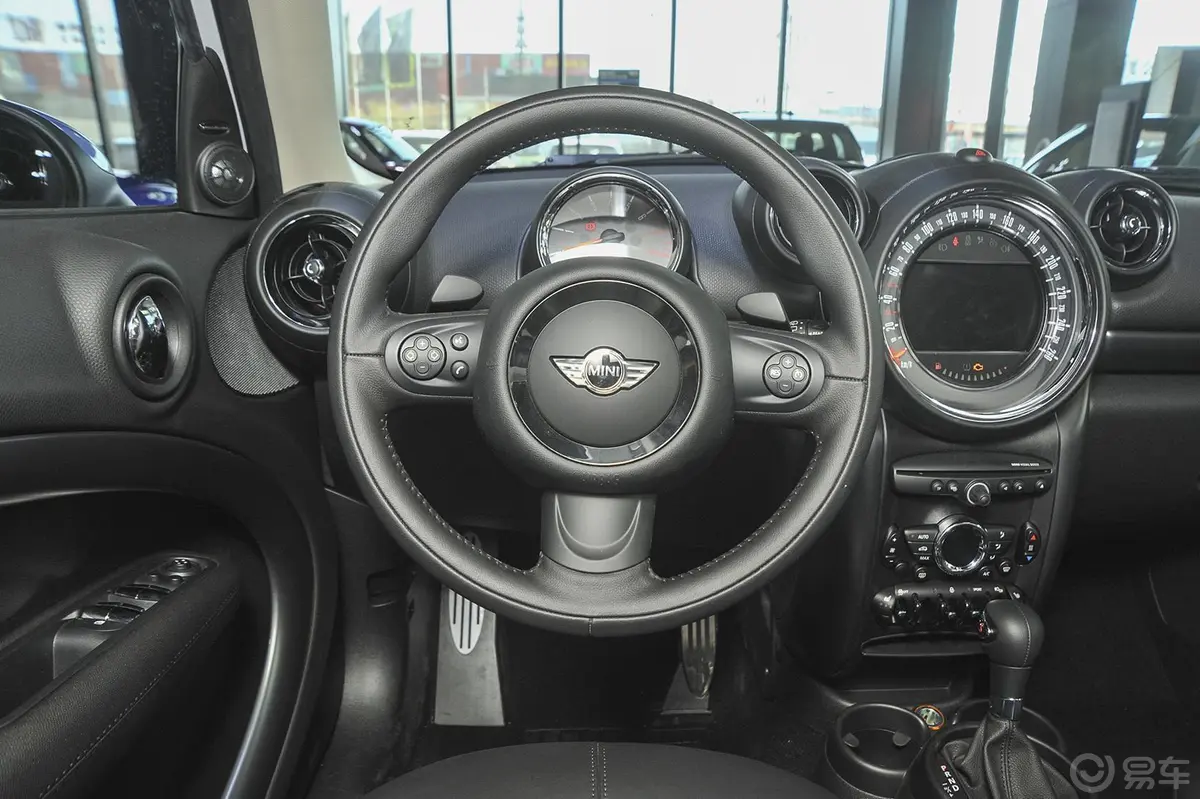 MINI COUNTRYMAN1.6T COOPER S All 4 进藏限量版驾驶位区域