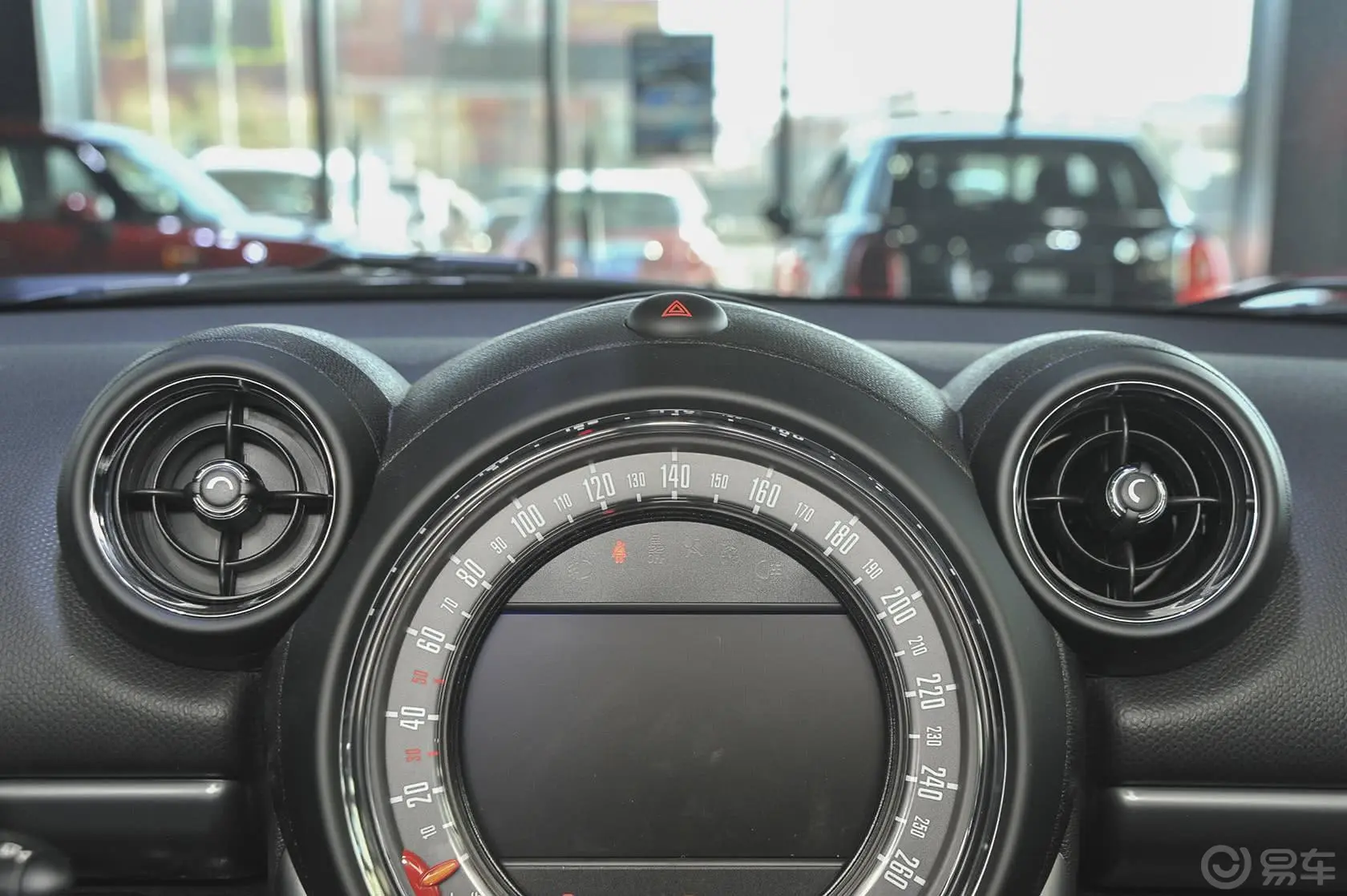 MINI COUNTRYMAN1.6T COOPER S All 4 进藏限量版内饰