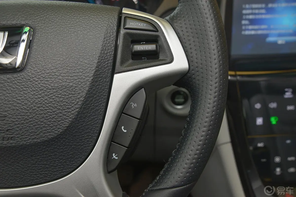 大7 SUV2.2T 自动 两驱 智慧型方向盘功能键（右）