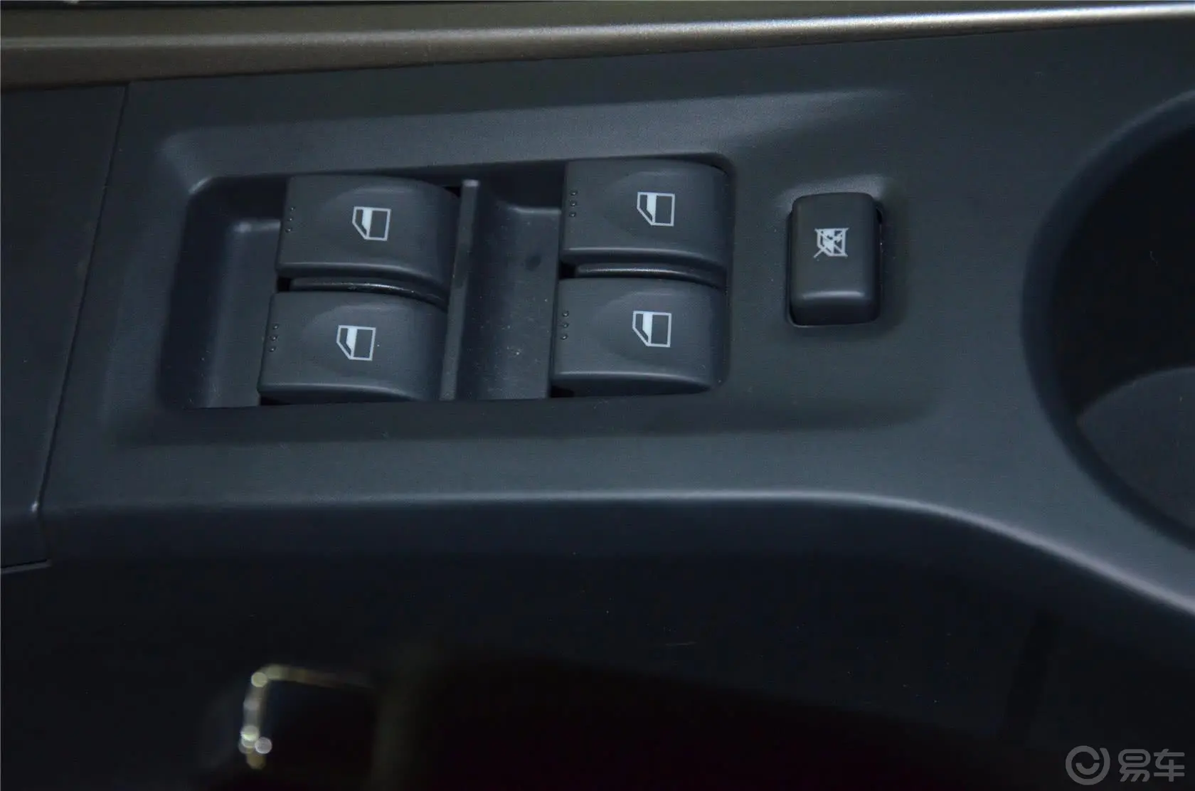 海马S51.6L 手动 智尚型车窗升降键
