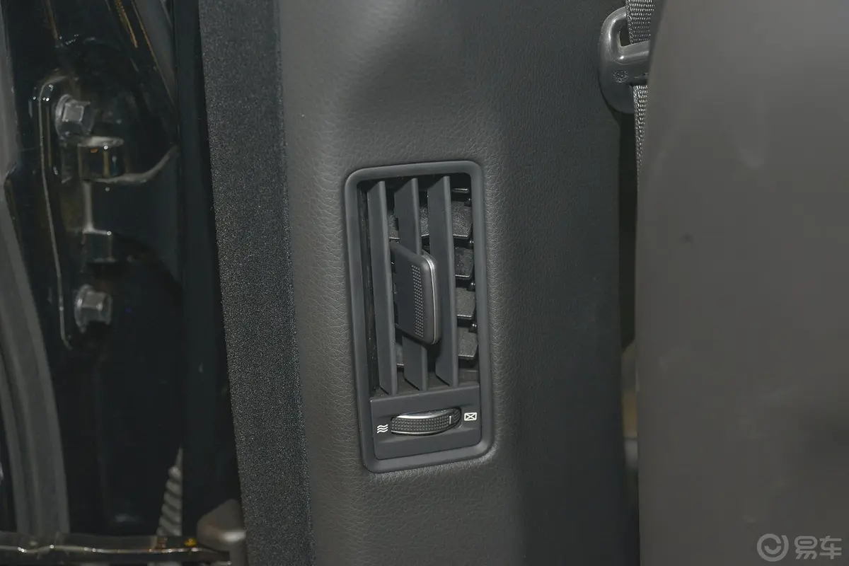 雅科仕3.8L GDi 自动 尊享版内饰