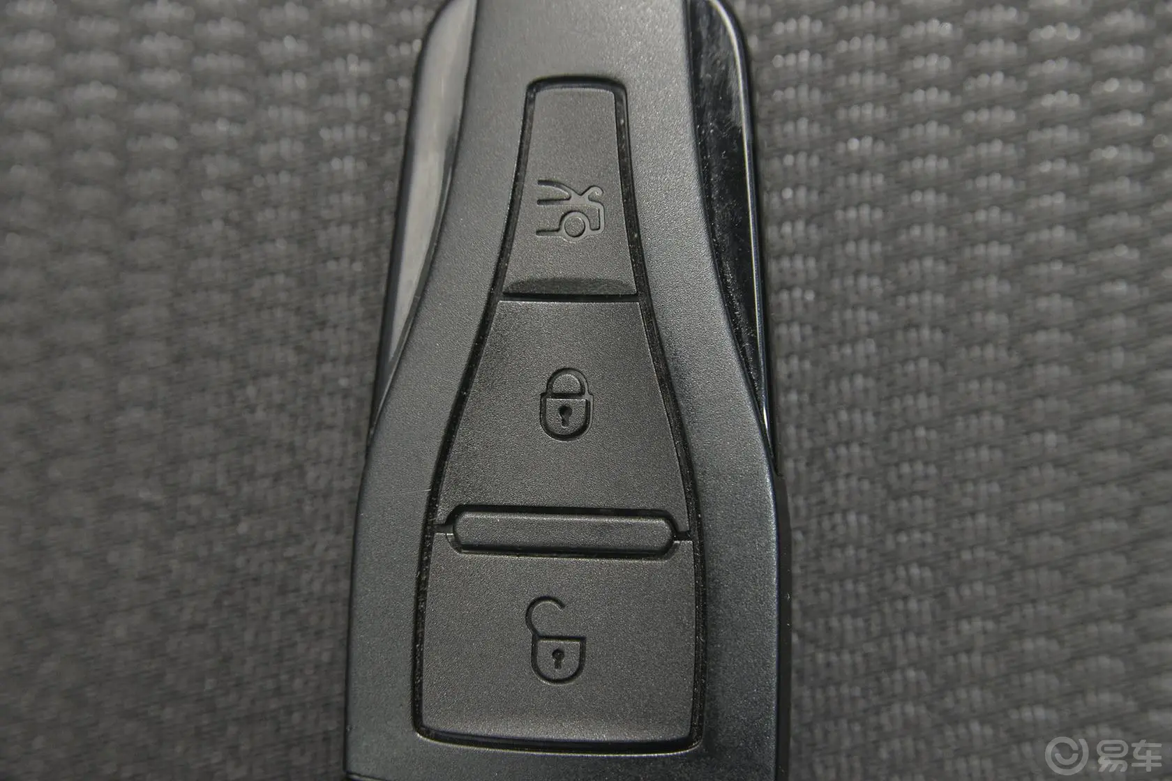 MG6掀背 1.8L MT 驾值版内饰