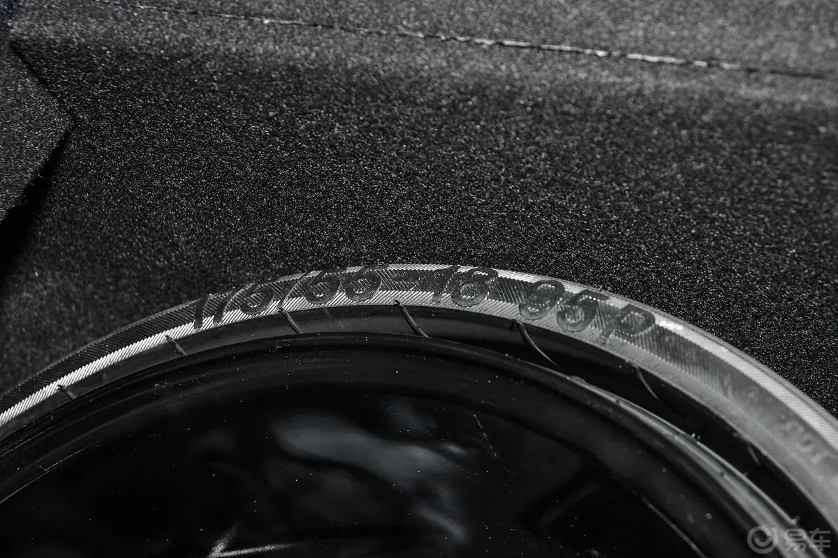 Quattroporte3.0T 标准型备胎规格