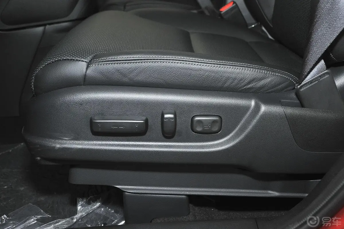 本田CR-V2.4L 四驱 豪华版座椅调节键