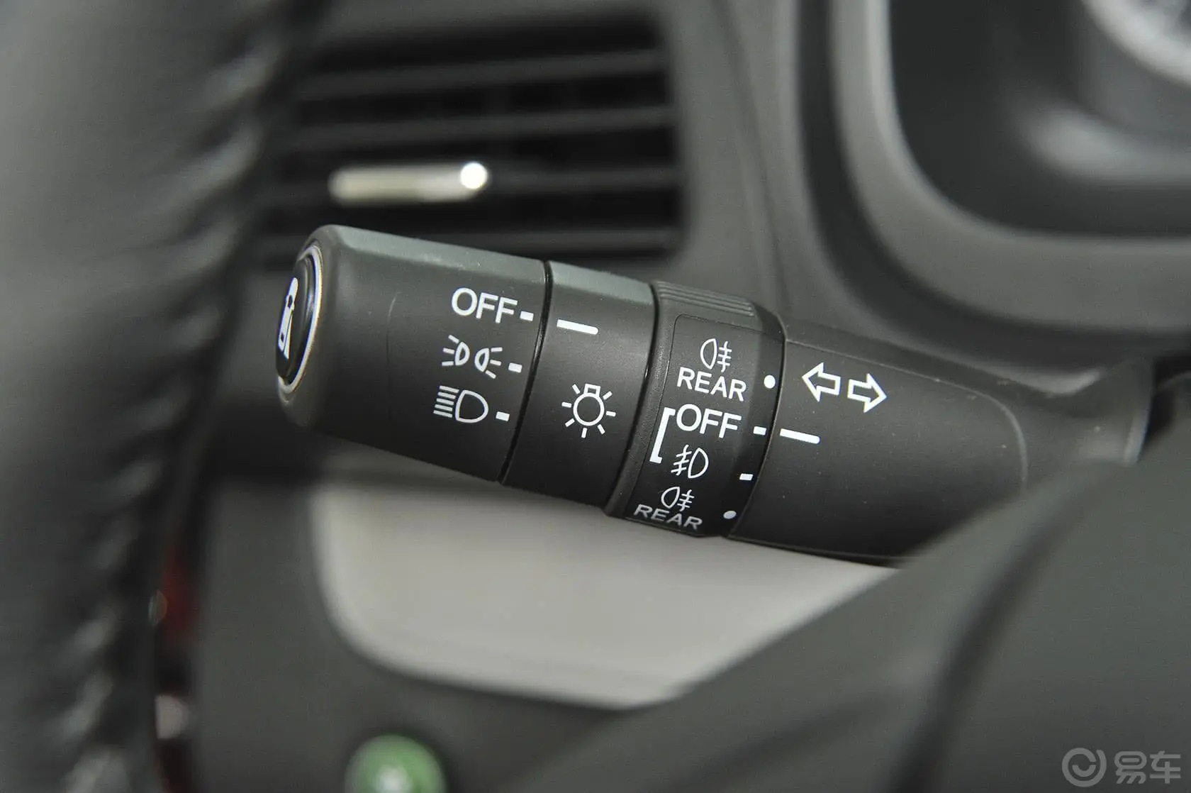 本田CR-V2.4L 四驱 豪华版大灯远近光调节柄