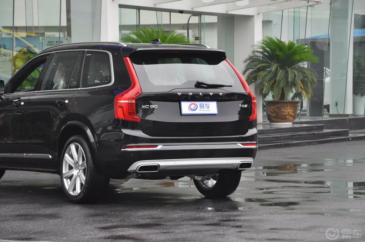 沃尔沃XC90T6 限量版车尾局部