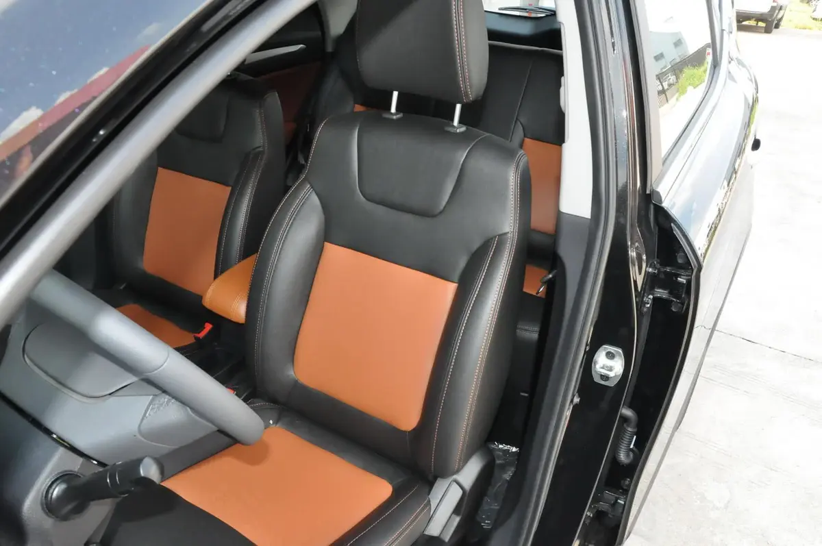瑞风S31.5L 6MT 豪华智能尊享版驾驶员座椅