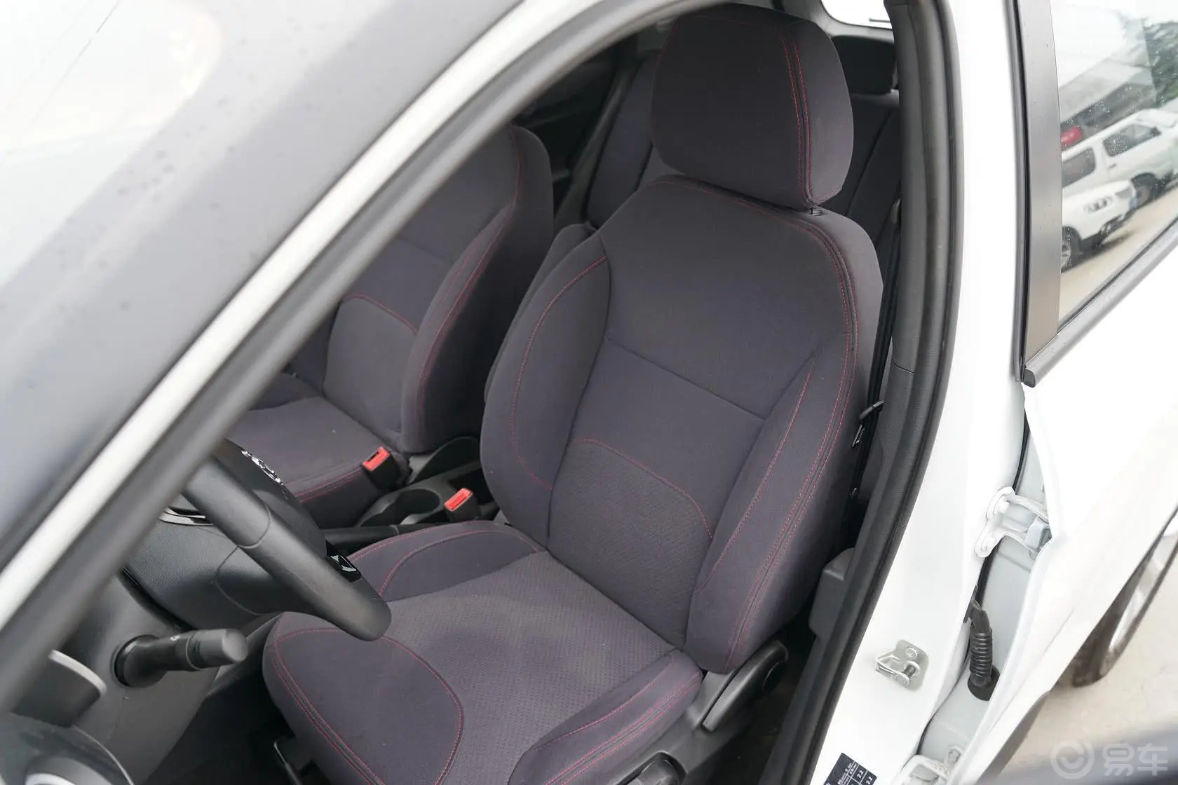 中华V31.5L 自动 舒适型驾驶员座椅
