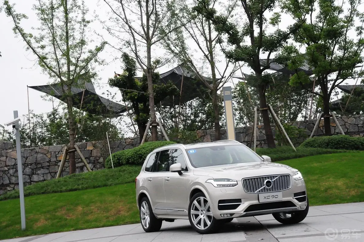 沃尔沃XC902.0T T6 智尊版 七座外观