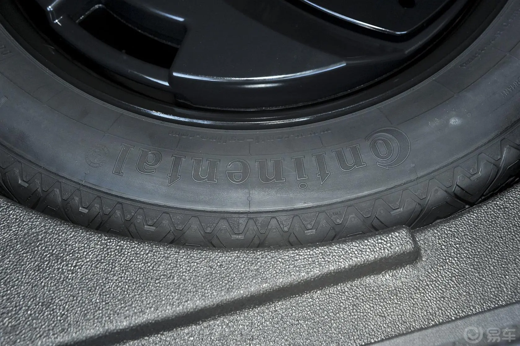 奥迪Q3(进口)40 TFSI quattro 越野型备胎品牌