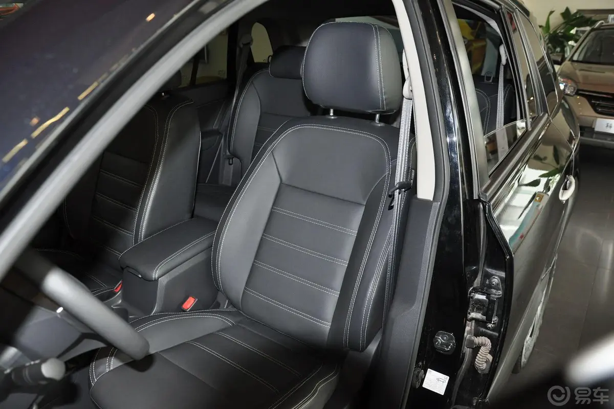 科雷傲(进口)2.5L 四驱 舒适版驾驶员座椅
