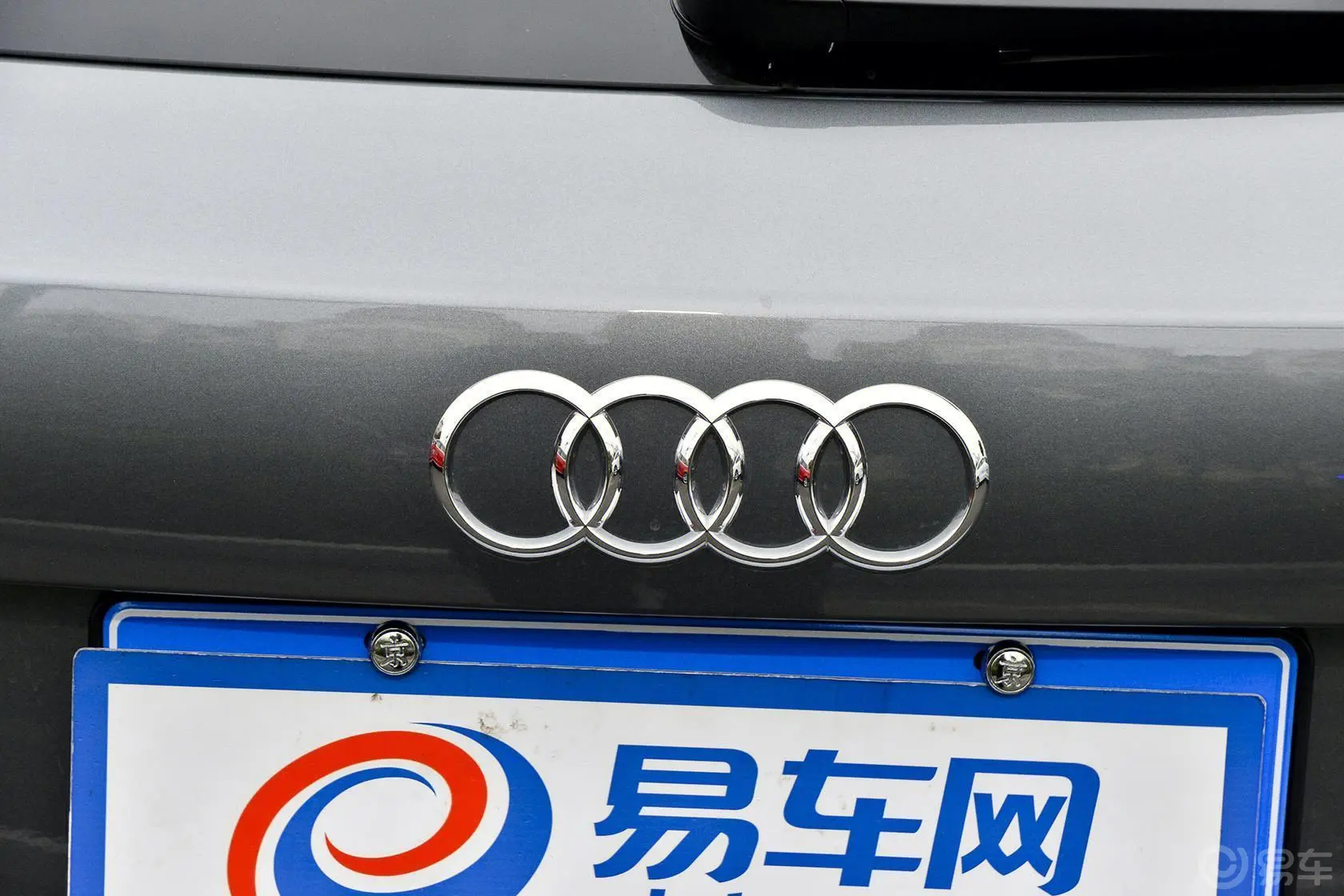 奥迪A4(进口)40TFSI allroad quattro plus尾标