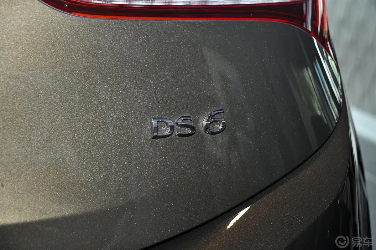 DS 61.6T 豪华版THP160尾标