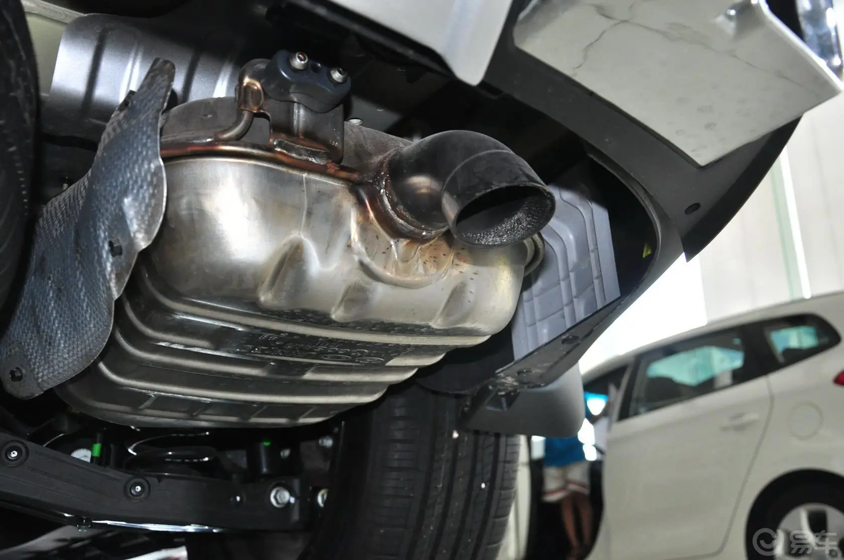 索兰托索兰托L 2.4GDI 汽油 2WD 运动版 五座 国IV排气管（排气管装饰罩）