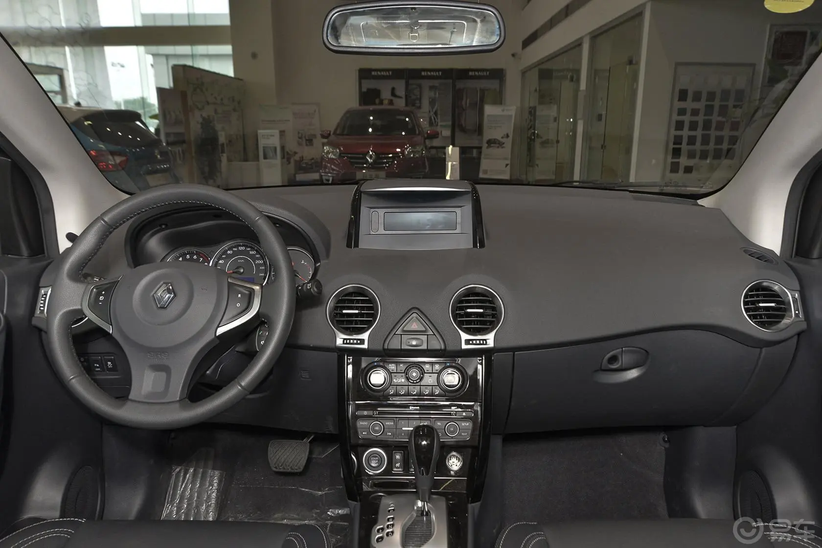 科雷傲(进口)2.5L 四驱 舒适版前排车顶中央控制区
