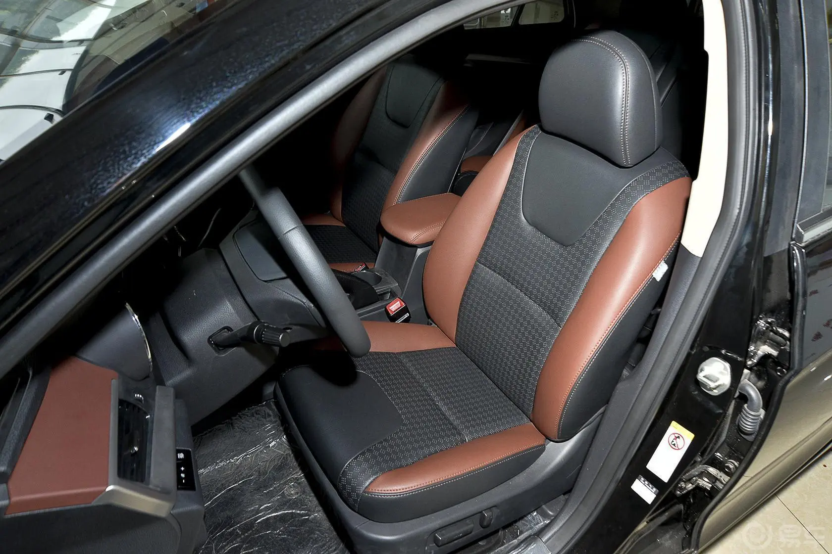 比亚迪G51.5TI 手动 旗舰版驾驶员座椅