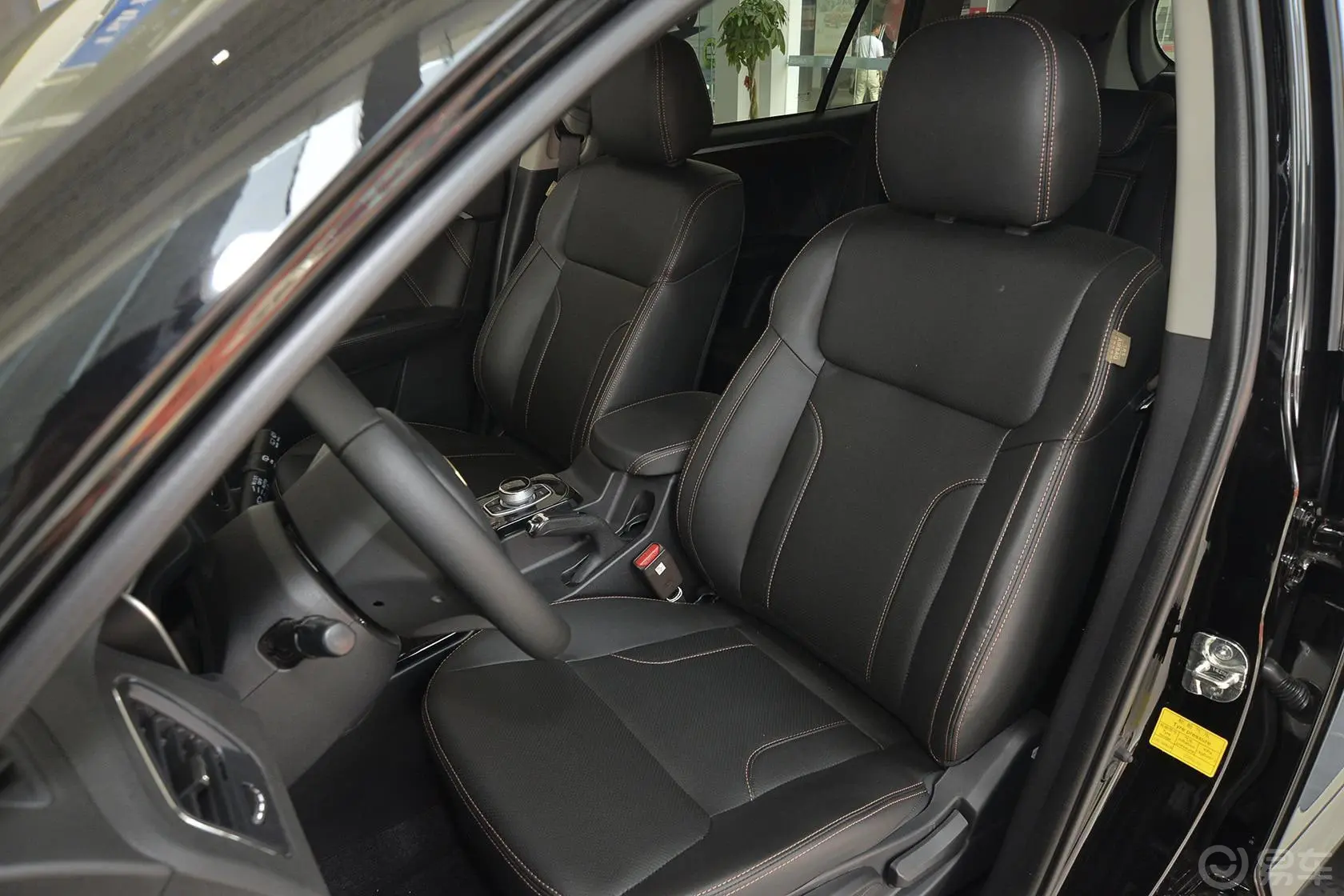 豪情SUV2.4L AT 两驱 尊享型驾驶员座椅