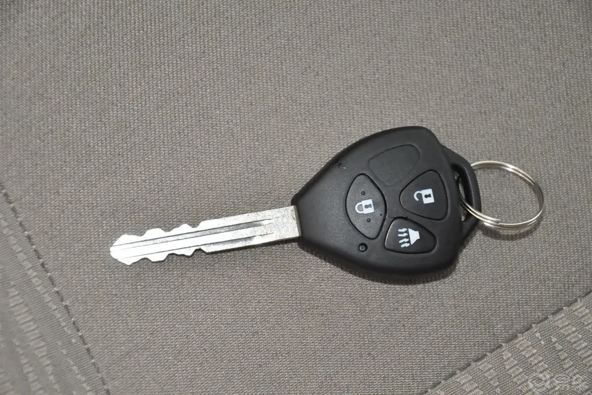 星朗1.5L 手动 豪华型 7座钥匙