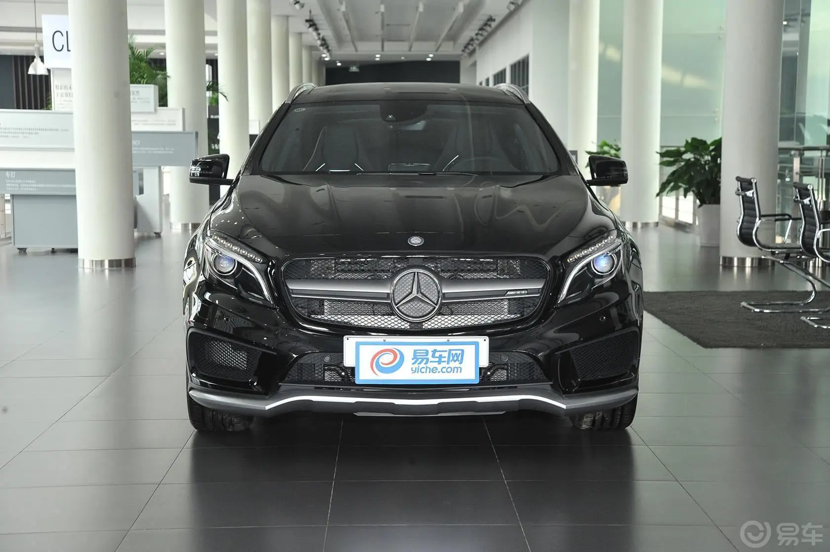 奔驰GLA AMGGLA 45 AMG 4MATIC正前水平