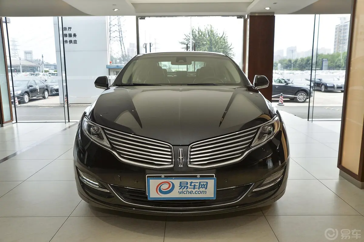 林肯MKZ2.0T 尊耀版正前水平