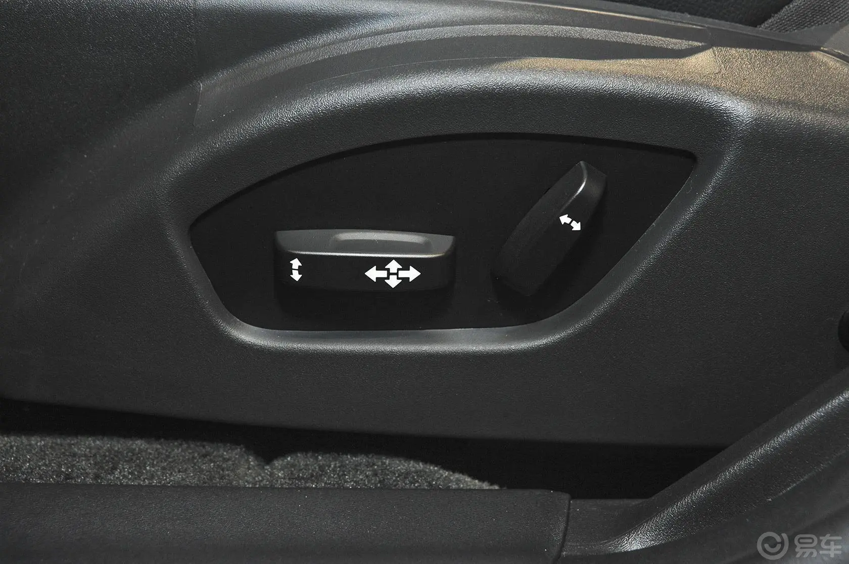 沃尔沃S60T4 智远版座椅调节键