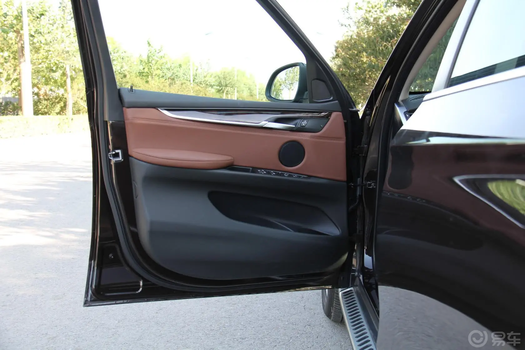 宝马X5(进口)xDrive28i驾驶员侧车门内门板