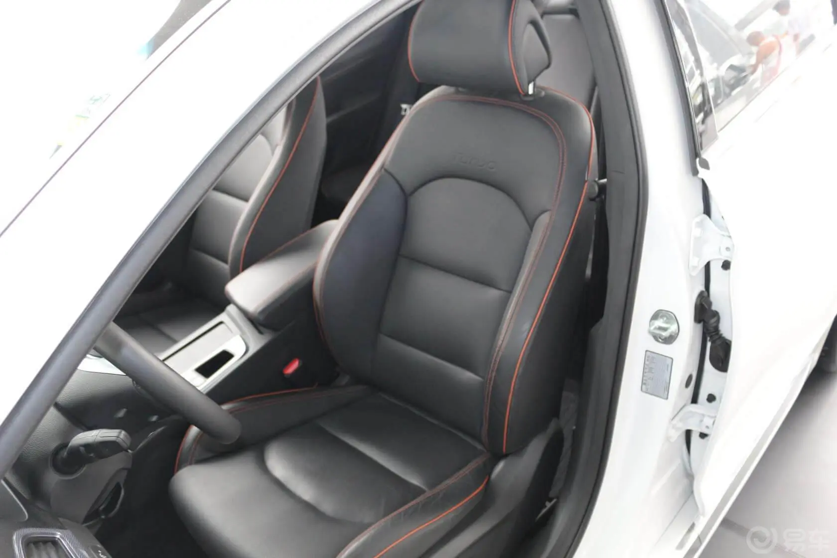 索纳塔1.6T 自动 GLS 智能型+时尚包驾驶员座椅