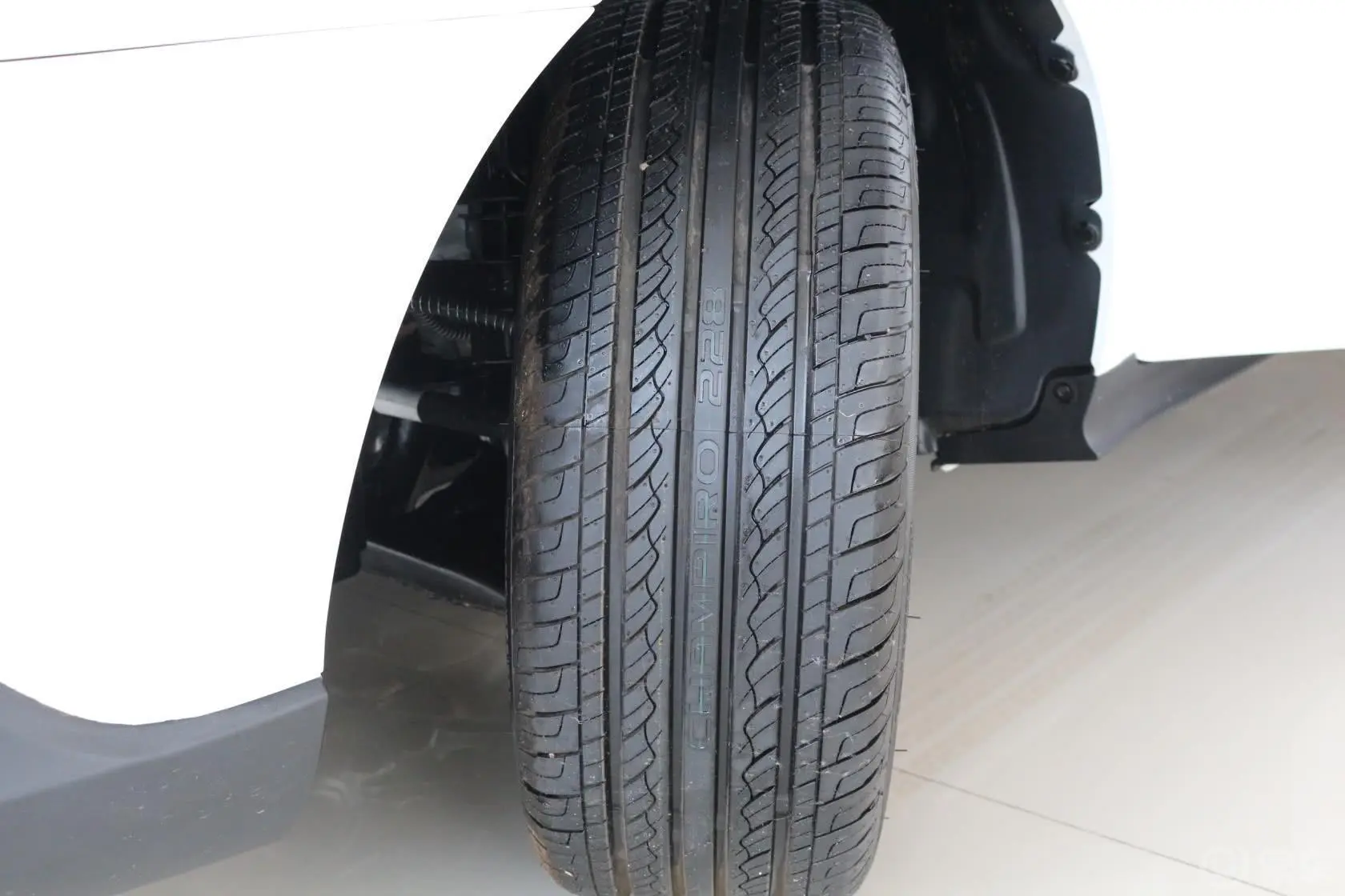 帝豪RS 1.5L 5MT 向上版轮胎花纹