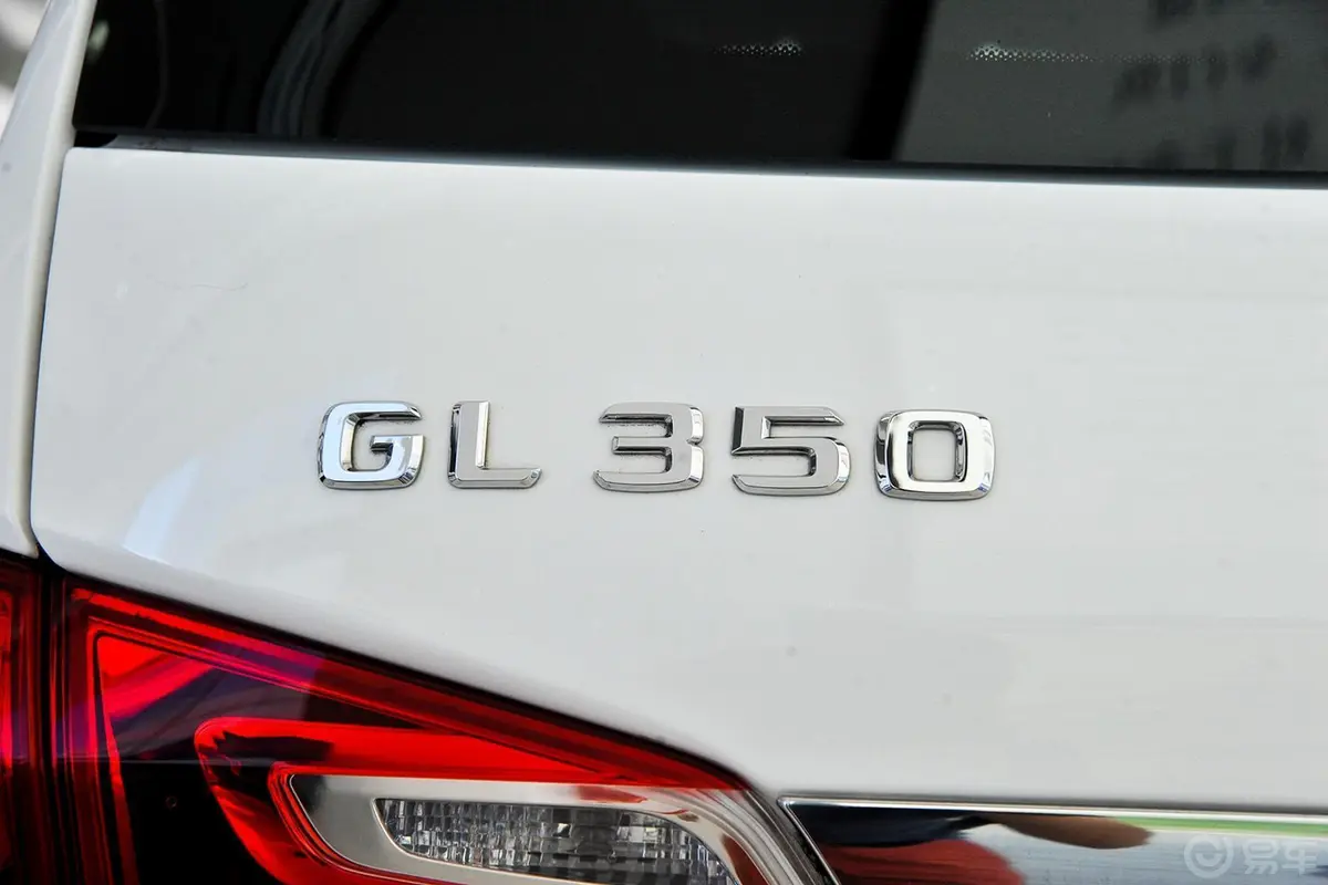 奔驰GL级GL350 美规版尾标