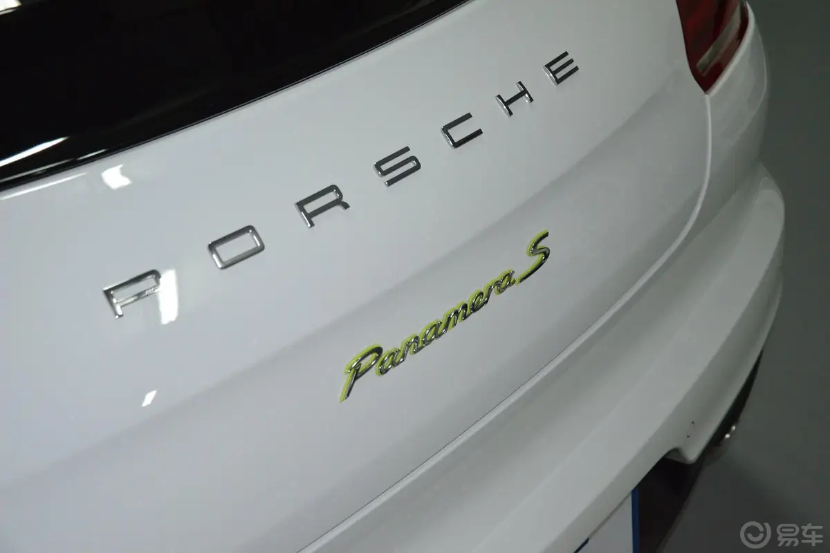 Panamera E-HybridPanamera S E-Hybrid 3.0T尾标
