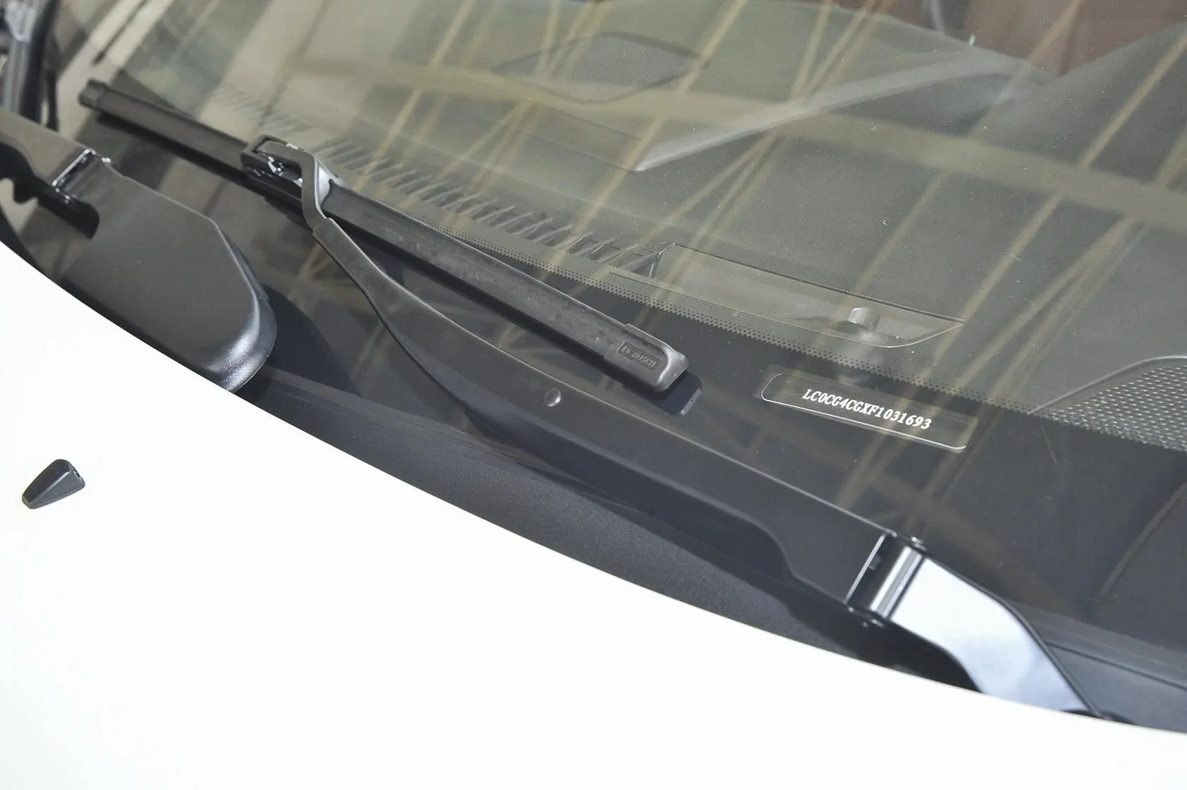比亚迪S62.4L 手自一体 尊贵版 5座雨刷器（前）