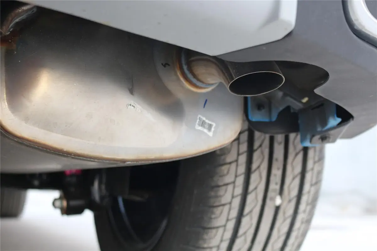 帝豪RS 1.5L 手动 向上版排气管（排气管装饰罩）
