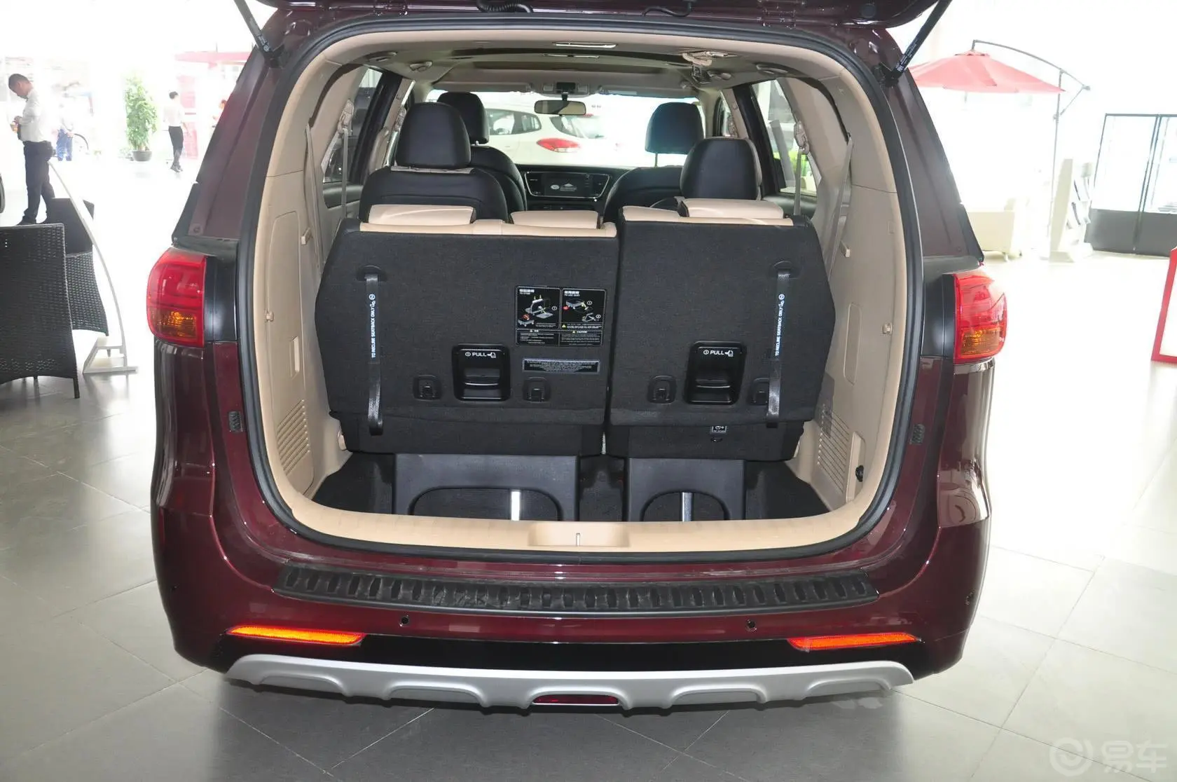 嘉华(进口)2.2TD 自动 柴油豪华版行李箱空间