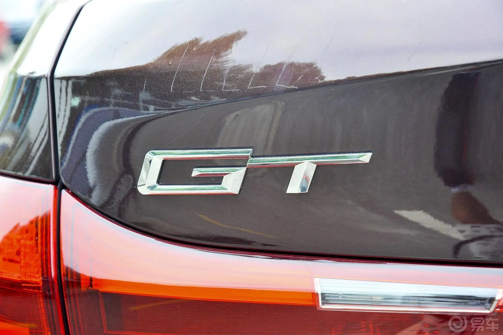 宝马5系GT528i 豪华型外观