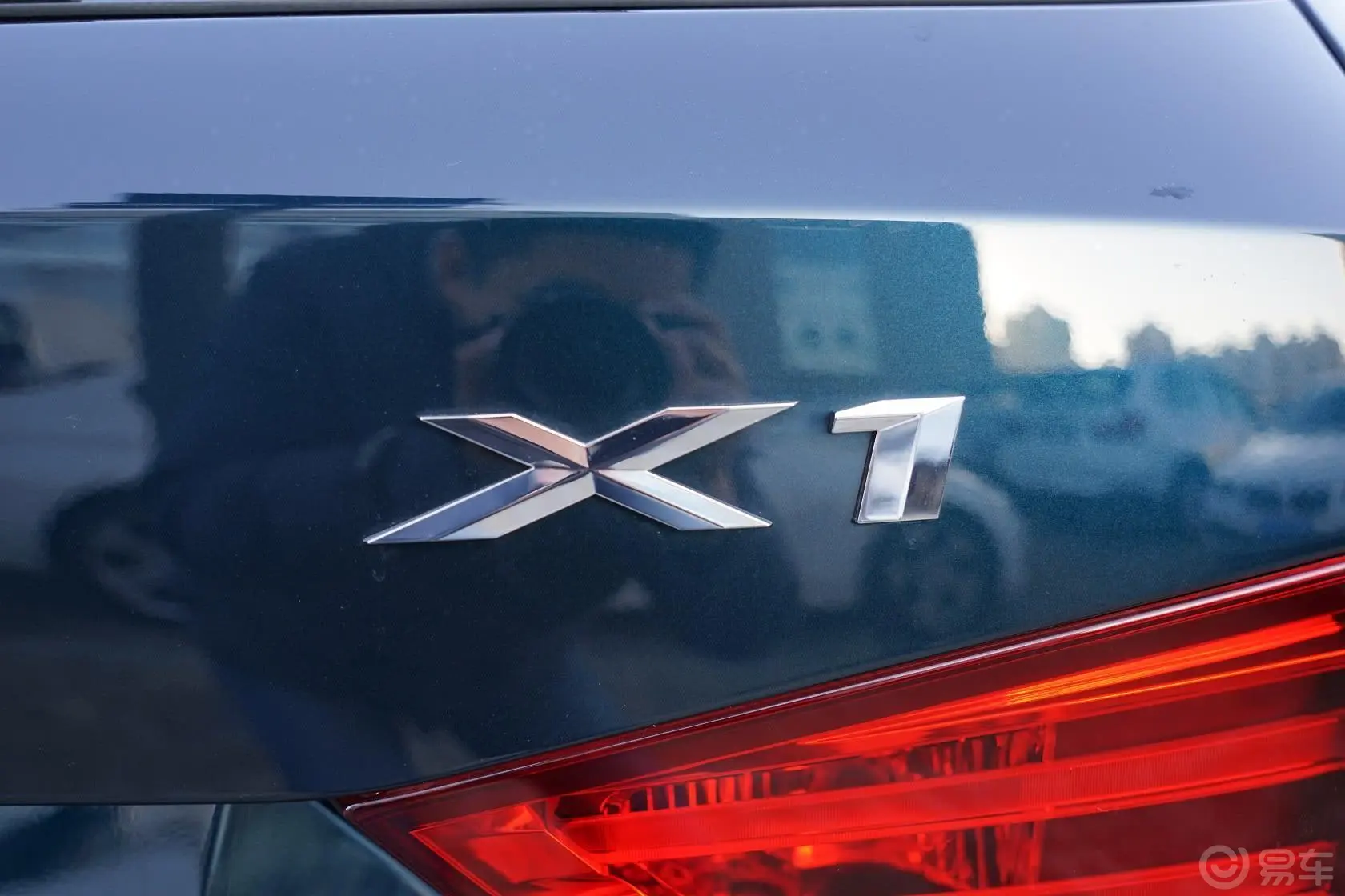 宝马X1xDrive20i 时尚晋级版尾标