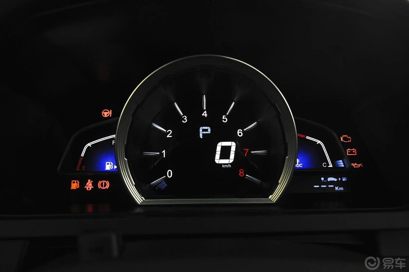 优6 SUV1.8T 范特西限量版仪表盘背光显示