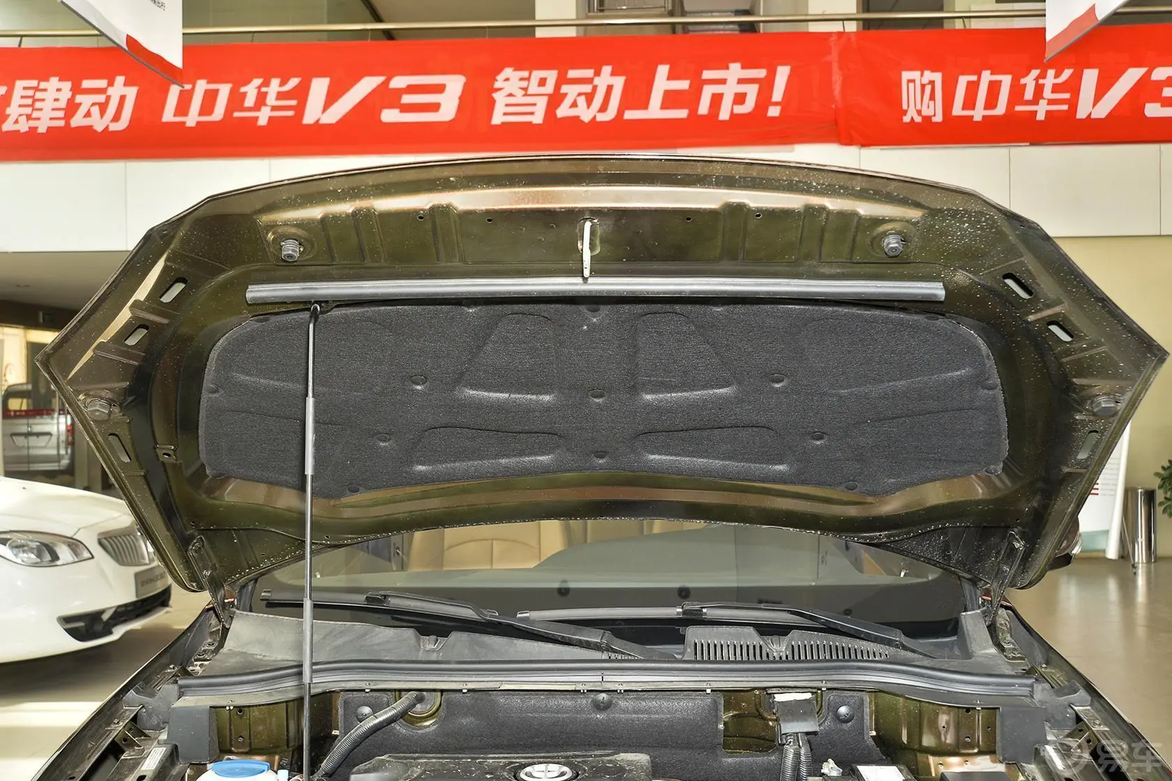 中华V51.5T 自动 两驱 豪华型内饰