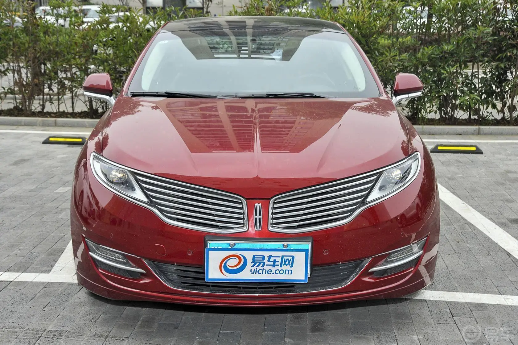 林肯MKZ2.0T 尊雅版正前水平