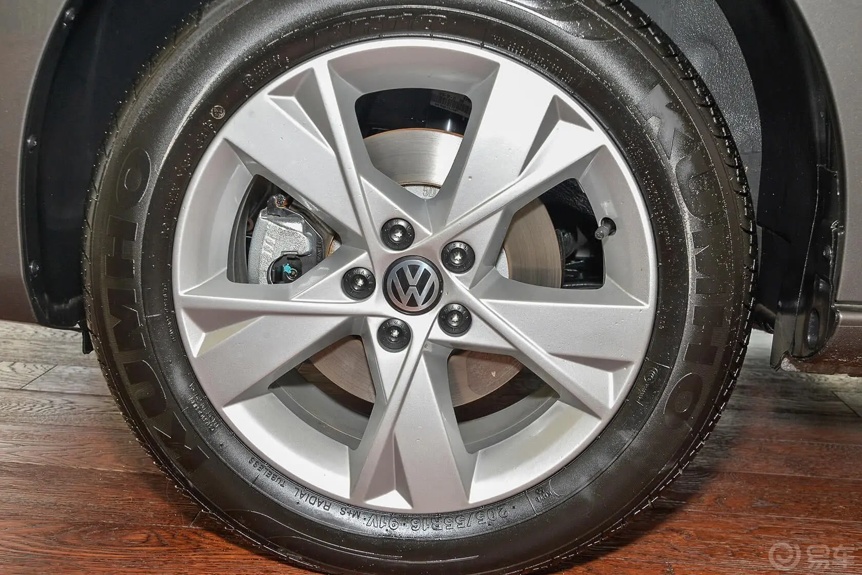 宝来质惠版 1.6L 自动舒适型轮圈