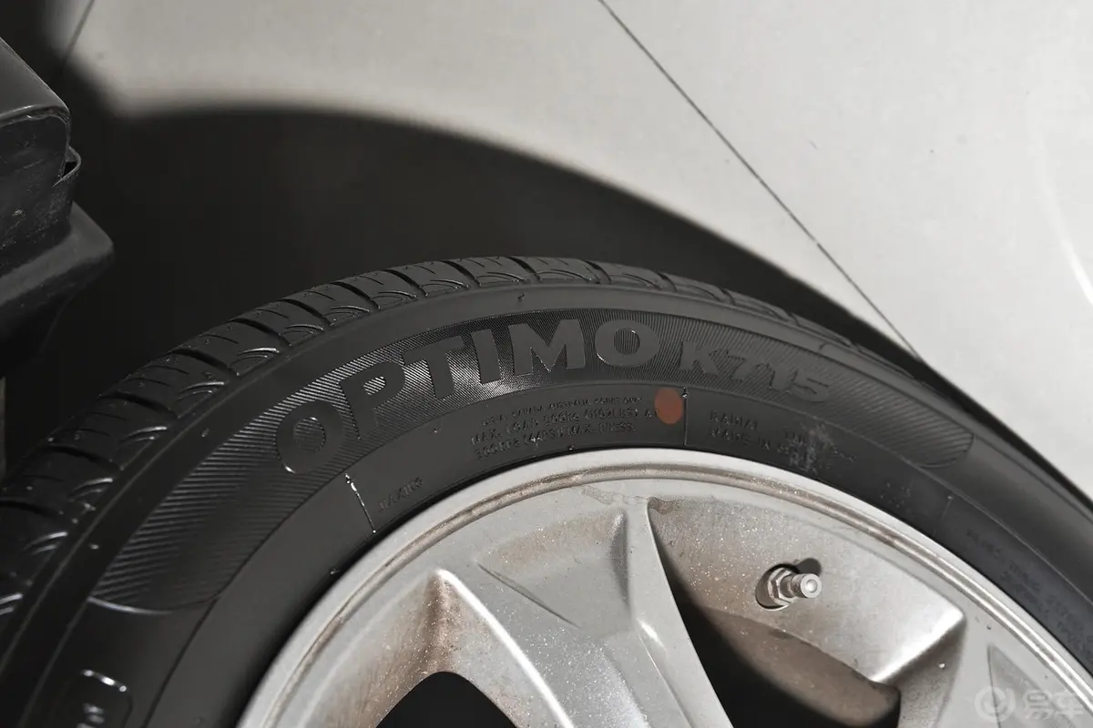 夏利N71.3L 手动 运动豪华型轮胎规格