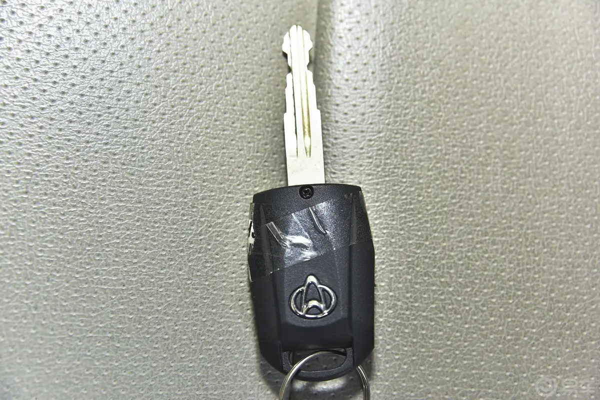 欧诺S金欧诺 1.5L 手动 豪华版钥匙