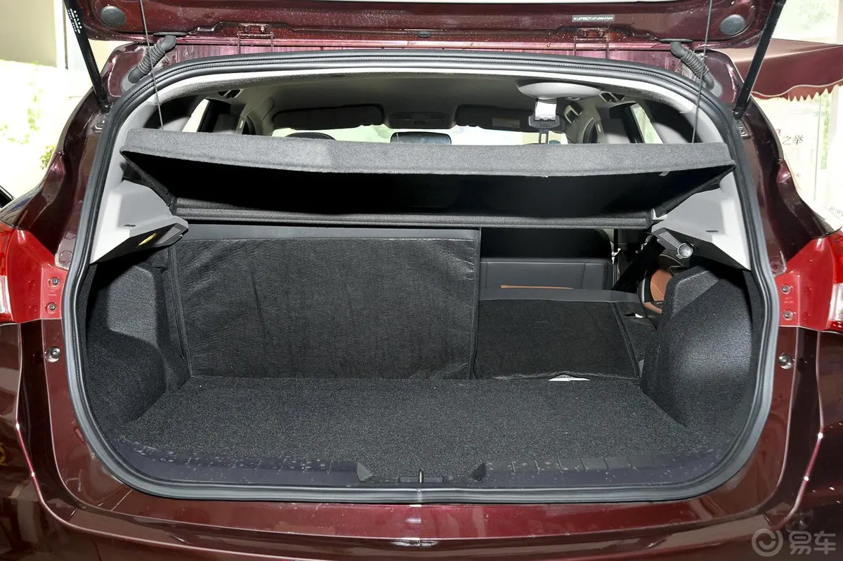 海马S51.5T CVT 舒适型运动版行李箱空间（后排右放倒）