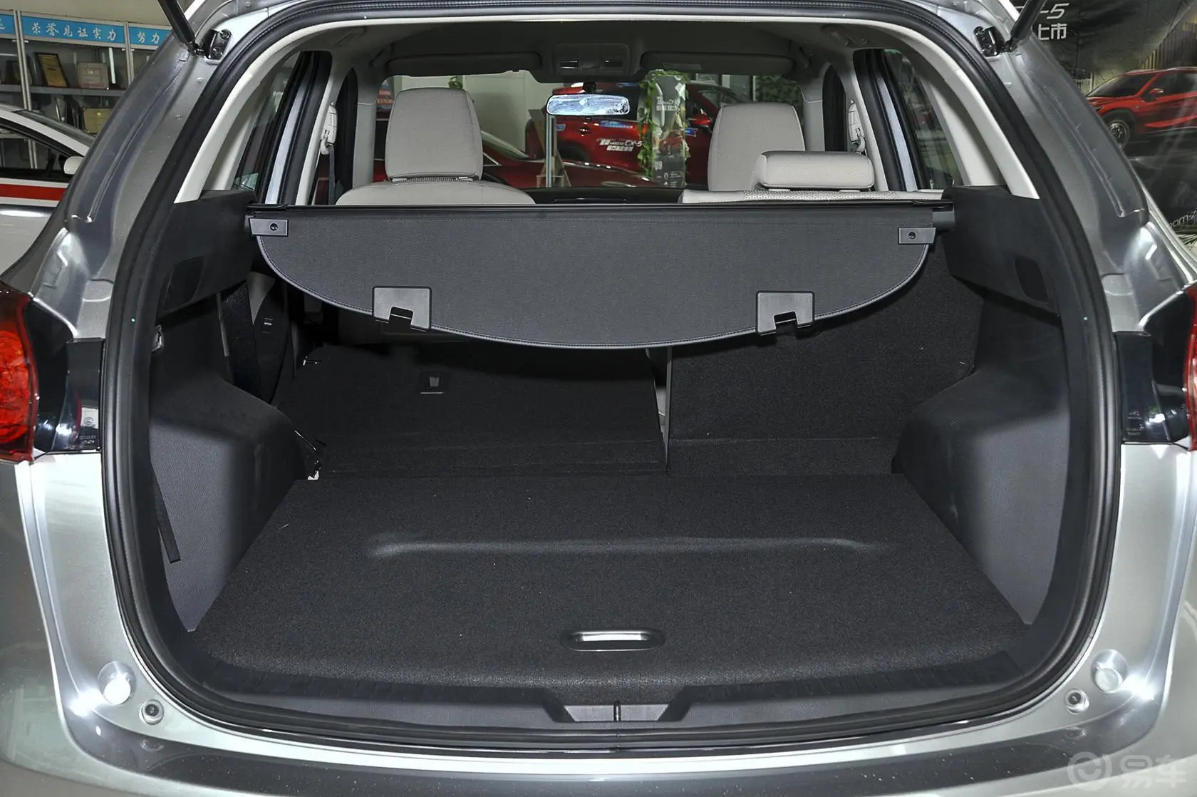 马自达CX-52.0L 手自一体 两驱 舒适版行李箱空间（后排左放倒）